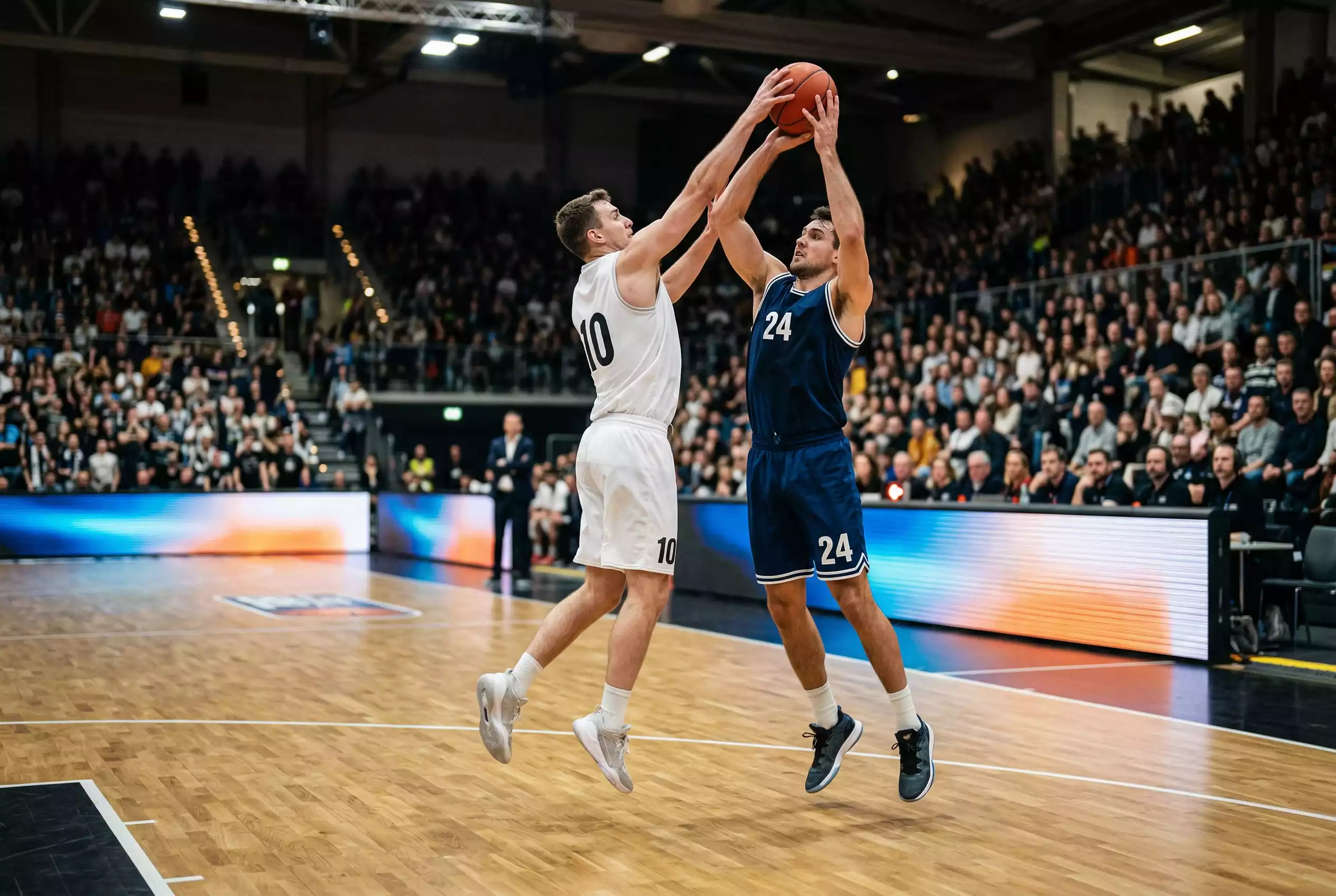 BBL Wetten – Spielszene der deutschen Basketball Bundesliga in einer Sporthalle